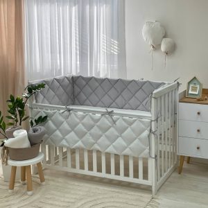 Prešita obroba za 4 stranice posteljice dvostranska siva