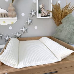Previjalna podloga 70x50 - 70x70 mlečna pikasta 13 previjalna podloga vafelj mlecna pikasta 3