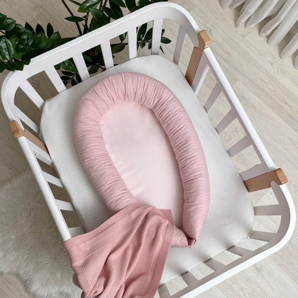 Gnezdece "Dreamland" SATEN puder roza 1 Gnezdece "Dreamland" SATEN puder roza