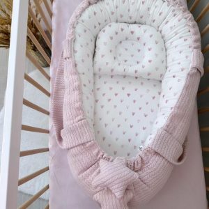 Gnezdece "Dreamland" roza srčki 14 Gnezdece + vzglavnik