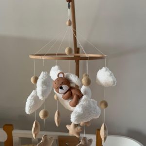 Vrtiljak za posteljico "Medvedek na lunici" bež