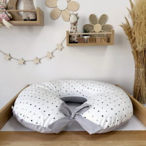 Blazina za dojenje in hranjenje, siva srčki