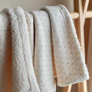 dekica muslin teddy 1